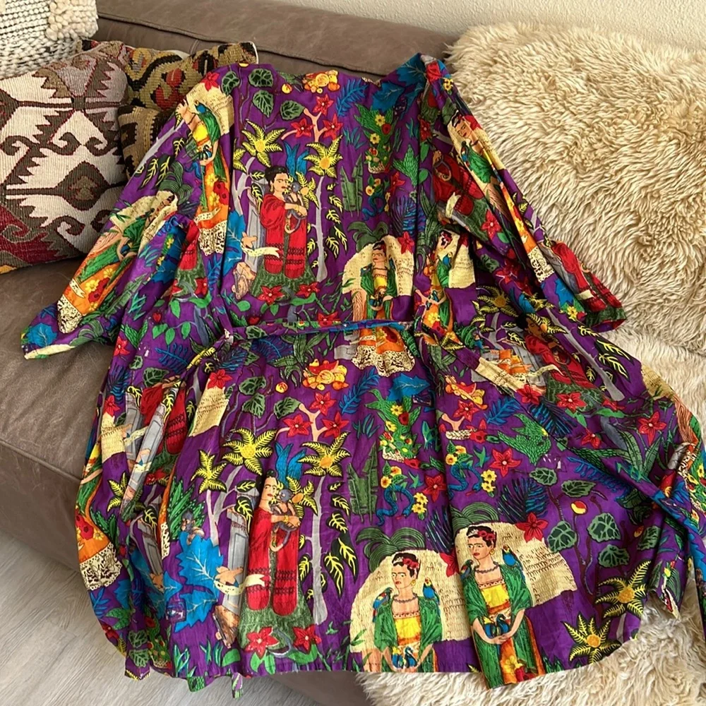 Frida Kahlo Lightweight Robe - Picture 9 of 13